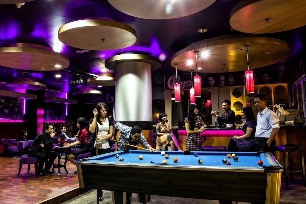 Grand Suka Hotel Pekanbaru Exterior foto